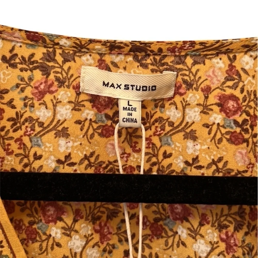 MAX STUDIO Front Tie Long Sleeve Floral Blouse Size: L - Picture 2 of 7